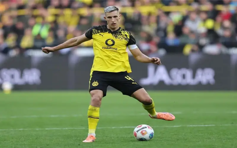 رغم تجديد عقده.. جماهير بوروسيا دورتموند تفتح المجال أمام ريال مدريد لضم شلوتيربيك